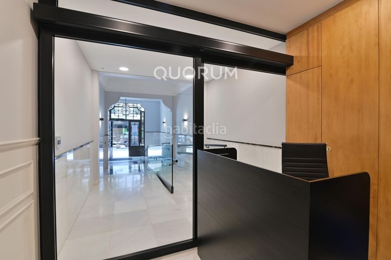 Foto efea2263-639a-4a1f-b5d3-5d16426cbcdf. Pis a Abandoibarra - Guggenheim Bilbao