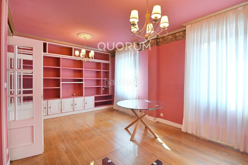 Foto ac7cb921-2d5c-4c1b-97ad-6c9598992b78. Pis a Zabalburu Bilbao