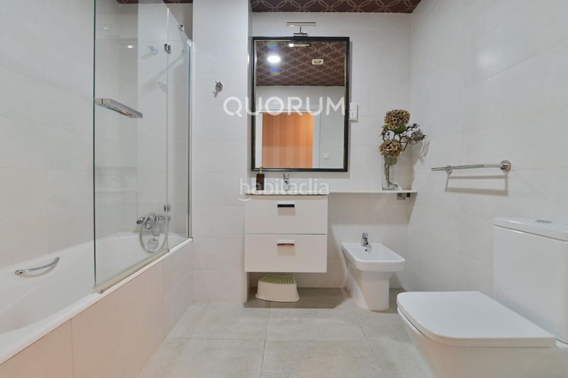 Foto 5eef84de-46b2-4c86-ab93-ed48c8f83e4a. Pis amb calefacció a Ensanche - Moyua - Diputación Bilbao