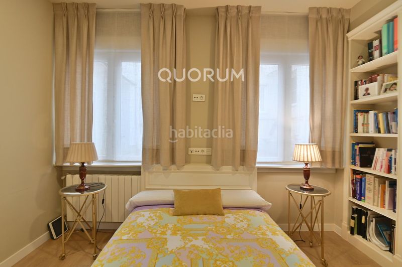 Foto d10cab1a-b901-4c2f-9139-99fc3b924a8e. Pis amb calefacció a Ensanche - Moyua - Diputación Bilbao