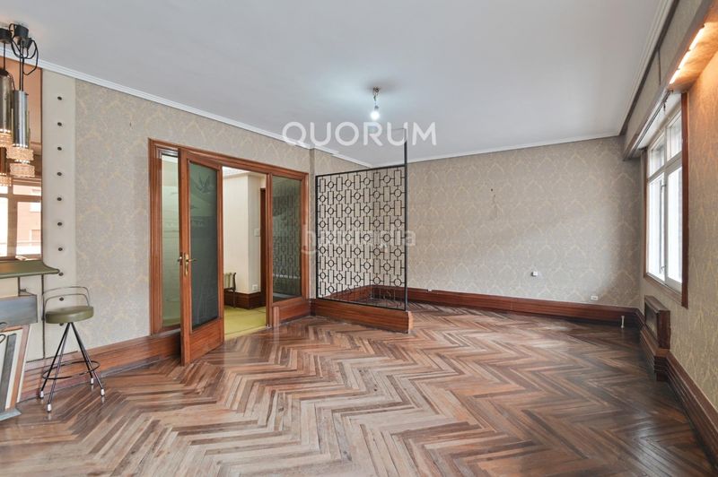 Foto 5028a48e-b2af-4c82-8f48-a7aeedb2ce14. Pis a Zona Indautxu Bilbao