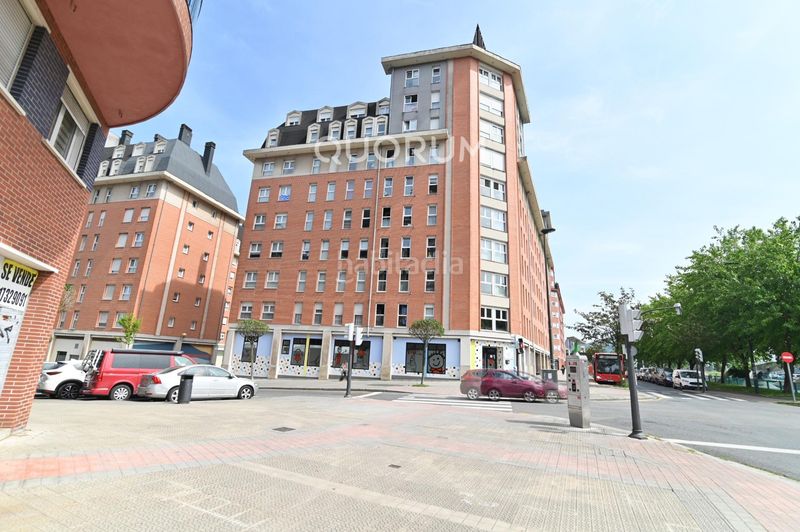 Foto 1d2d9f84-5d96-4aa1-979a-ecc0a913f5a9. Pis amb aparcament a Miribilla Bilbao