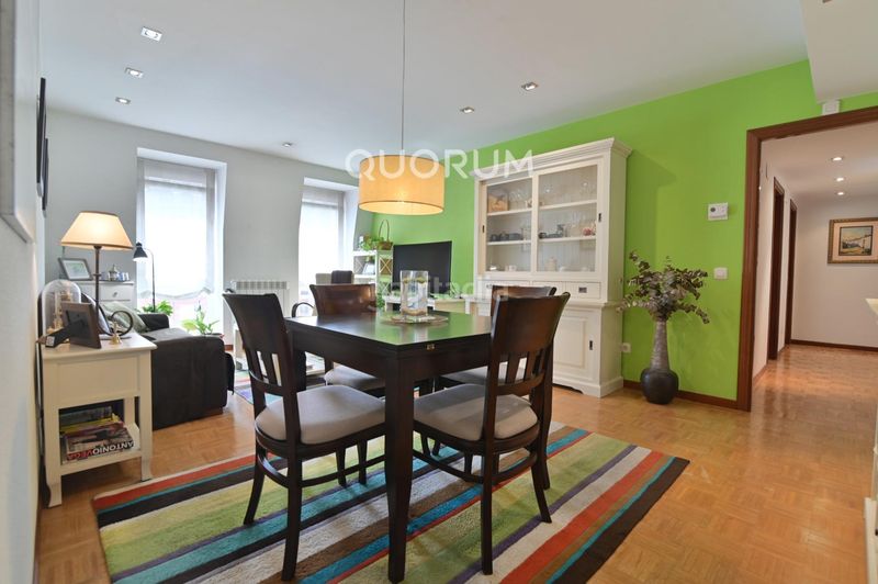 Foto 2084d0f6-7486-4b06-88bc-4bec1db6201a. Pis amb aparcament a Miribilla Bilbao