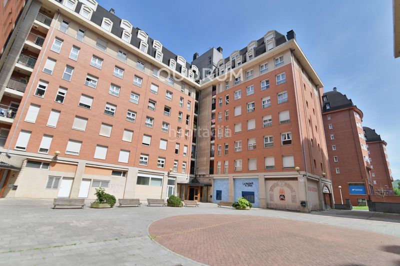 Foto 28ee0e01-dda5-4644-8ce9-a8388ec2882e. Pis amb aparcament a Miribilla Bilbao