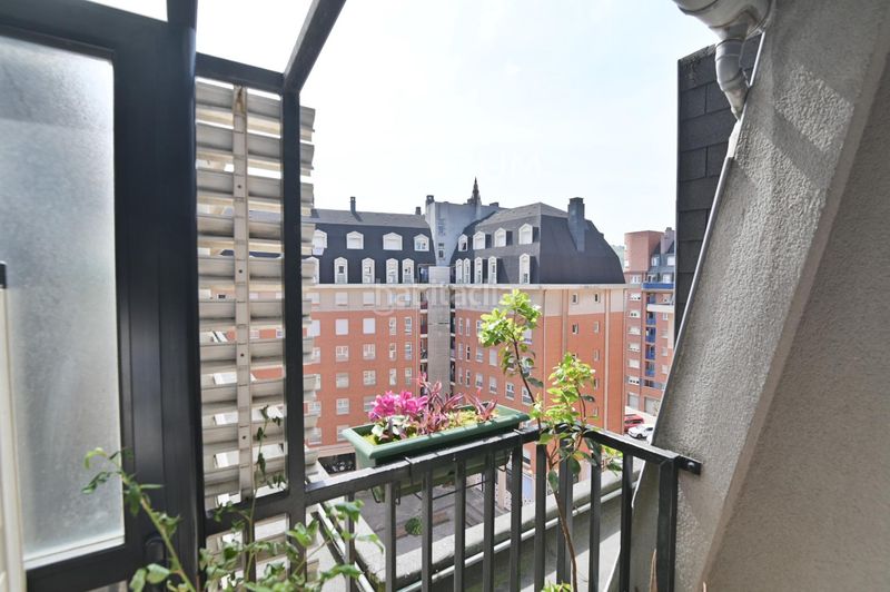 Foto 7581f64c-05d3-4652-ba2e-71c7326664cb. Pis amb aparcament a Miribilla Bilbao