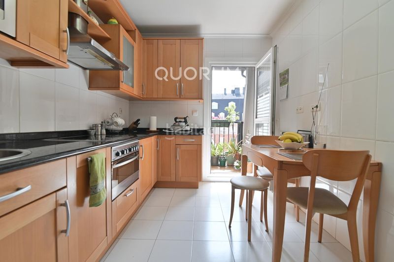 Foto c8cd3348-3a90-475f-a94e-5f92ea565bd3. Pis amb aparcament a Miribilla Bilbao