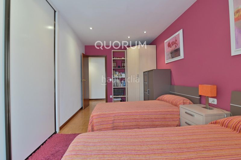 Foto ca29fc9d-eb27-4d75-8e94-9f40d9a00e5c. Pis amb aparcament a Miribilla Bilbao