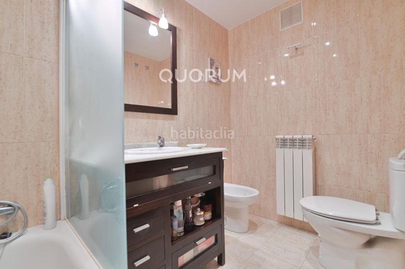 Foto ec982bb2-08f9-470e-afac-762c3d121620. Pis amb aparcament a Miribilla Bilbao