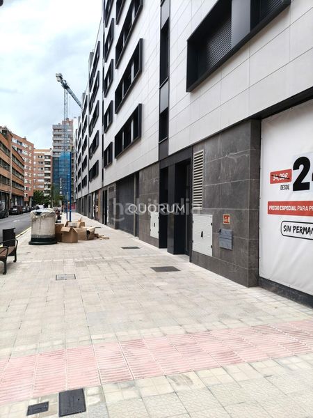 Foto 141796bd-8dce-432b-a6be-78f1acdc496e. Aparcament cotxe a Iralabarri Bilbao