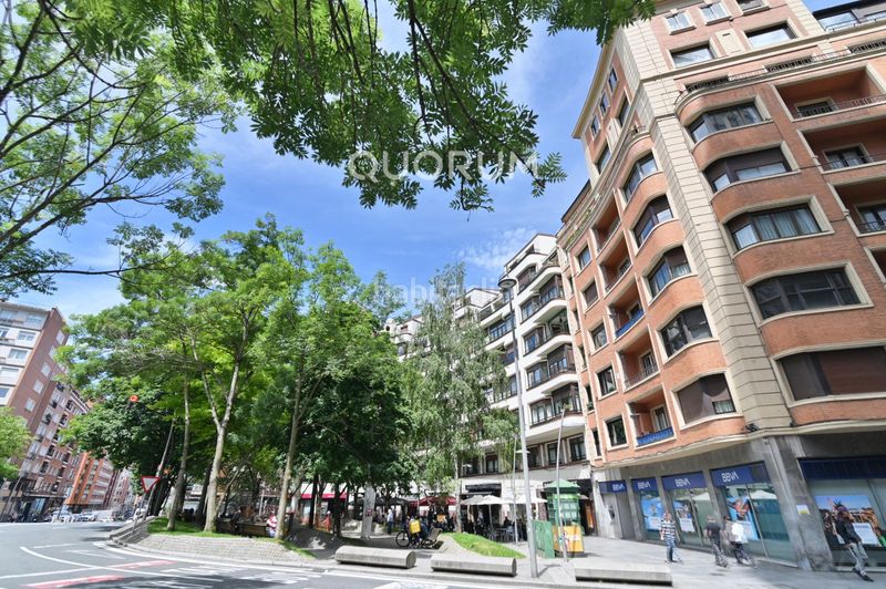 Foto a16b0556-9b3a-4d63-b1da-dbb7f6c902ea. Pis amb calefacció a Zabalburu Bilbao