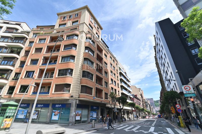 Foto d858dfae-f74d-4a39-a6f0-d114dae4740e. Pis amb calefacció a Zabalburu Bilbao