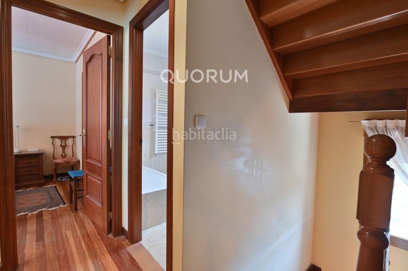 Foto 13aed819-e256-45fd-8748-602f1e156659. Casa adossada amb calefacció a Basurtu Bilbao