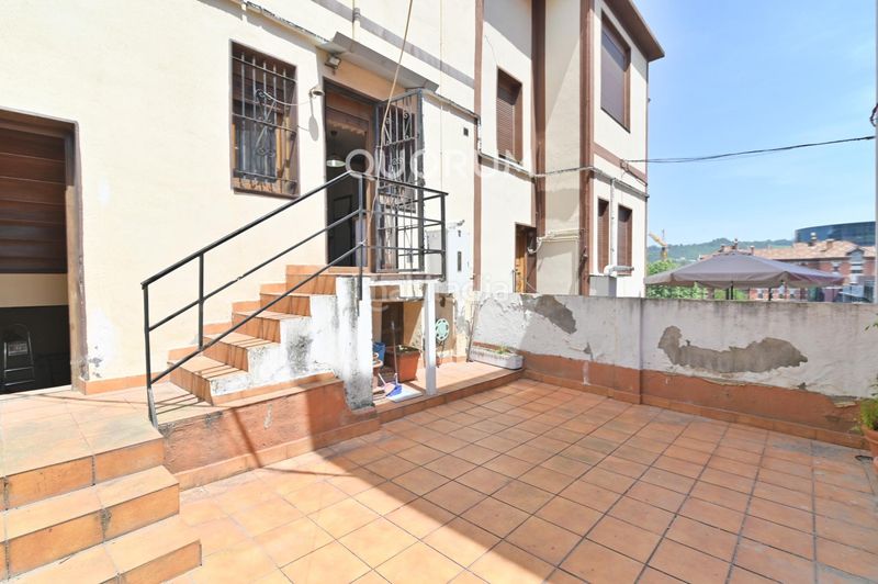 Foto 64a9654d-f75e-41a8-a0d7-cd9d5dc5105a. Casa adossada amb calefacció a Basurtu Bilbao