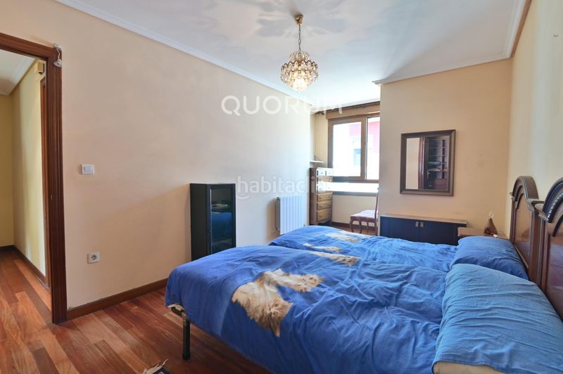 Foto a93c0173-3b04-423e-989e-8b30461ba407. Casa adossada amb calefacció a Basurtu Bilbao