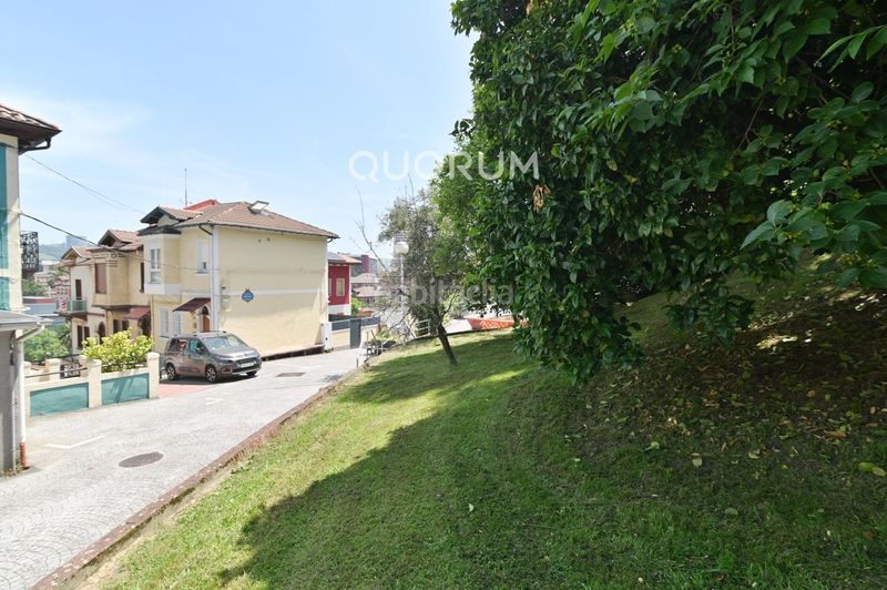 Foto b564efa7-1a20-476f-9950-fb0d4c959bf1. Casa adossada amb calefacció a Basurtu Bilbao
