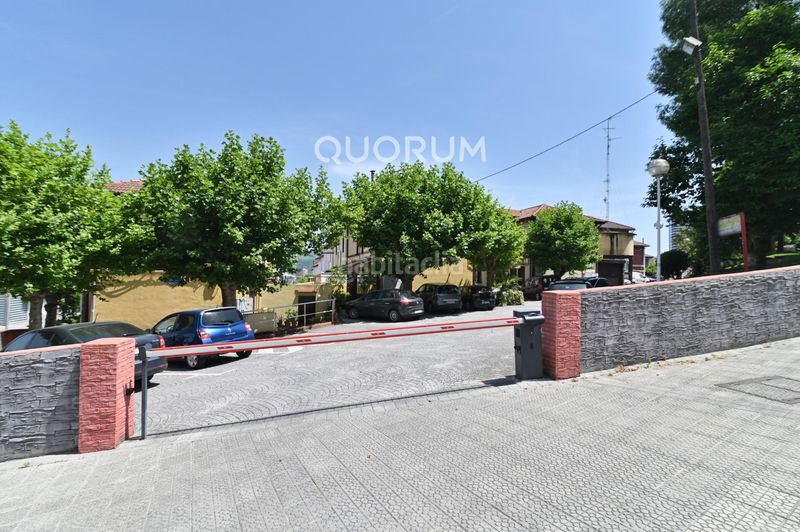 Foto e4f89aa7-2999-4686-89d4-f81aa7293af8. Casa adossada amb calefacció a Basurtu Bilbao