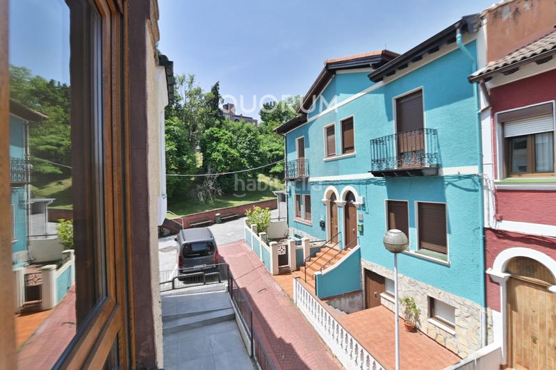 Foto e8b0f099-5ea9-497e-b4f0-405a65880889. Casa adossada amb calefacció a Basurtu Bilbao