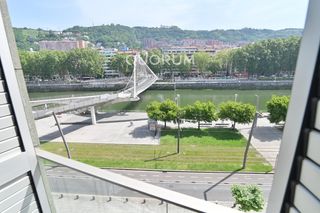Pis  Paseo uribitarte. Precioso piso de 2 dormitorios  en las torres de isozaki.