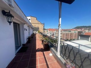 Miete Etagenwohnung  Calle calle simón bolívar. Vivienda con gran terraza en indautxu