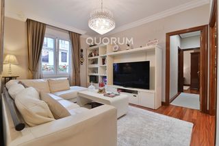 Appartement  Calle autonomia. Vivienda de 3 habitaciones y 2 baños