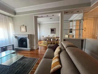 Rent Flat  Calle henao. Vivienda de alquiler en el ensache de 160m2