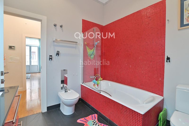 Foto 0e63a10a-1336-4a67-8ffb-ce7c75c4ba8f. Pis amb calefacció a Zabalburu Bilbao