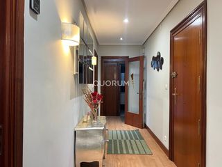 Location Appartement  Calle calle general concha. Vivienda para estudiantes de 3 habitaciones