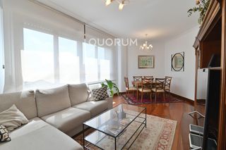 Flat  Calle calle elexabarri. Luminosa vivienda exterior de 4 hab con garaje y trastero en ame
