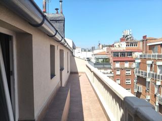 Pis  Avenida lapurdi. Piso en irala con terraza y garaje
