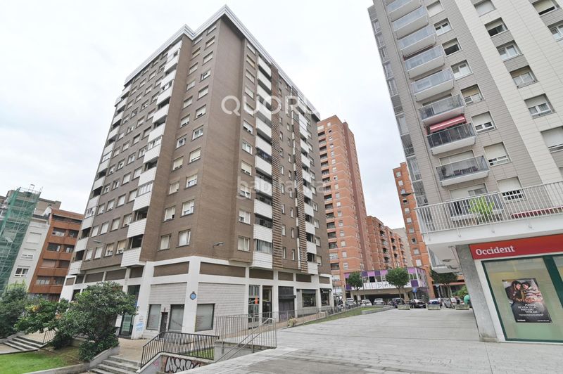 Foto 6aaf7704-3444-4b01-ba75-1cccca2fb17c. Etagenwohnung mit heizung parking in San Pedro de Deusto - La Ribera Bilbao