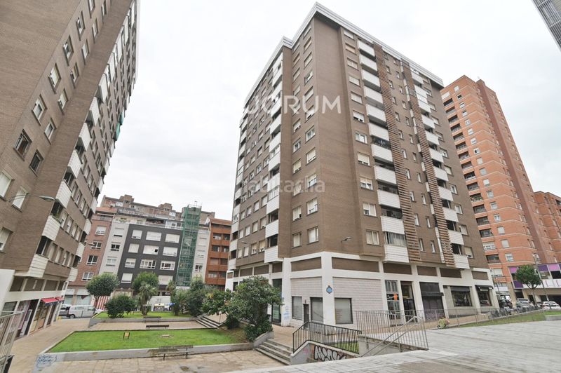 Foto fac5b9f0-a316-4c4c-84a2-e7fd73eb5c0e. Etagenwohnung mit heizung parking in San Pedro de Deusto - La Ribera Bilbao