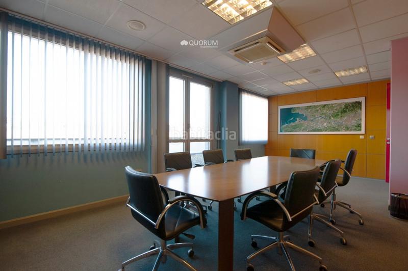 Foto 8181478a-e53a-4c12-a9e6-91cea74e8dcb. Location bureau avec chauffage parking dans Centro Urbano-Hirigunea Leioa