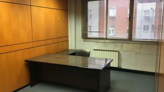 Alquiler Oficina en Campuzano. Oficina de 65 metros, zona indautxu