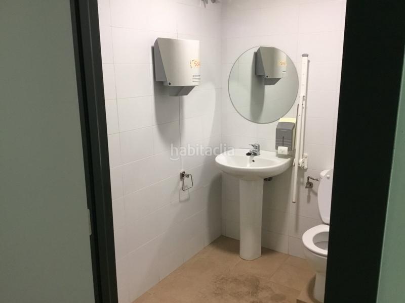 Foto ae3c370f-890a-47ec-9144-76ec42a02cb1. Lloguer local comercial a Rekalde Centro Bilbao