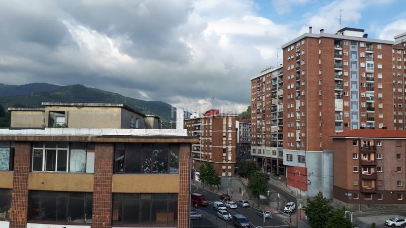 Foto c4cb05b7-8137-47e6-b7e9-7f7301dfe238. Ufficio con parcheggio in Bolueta Bilbao