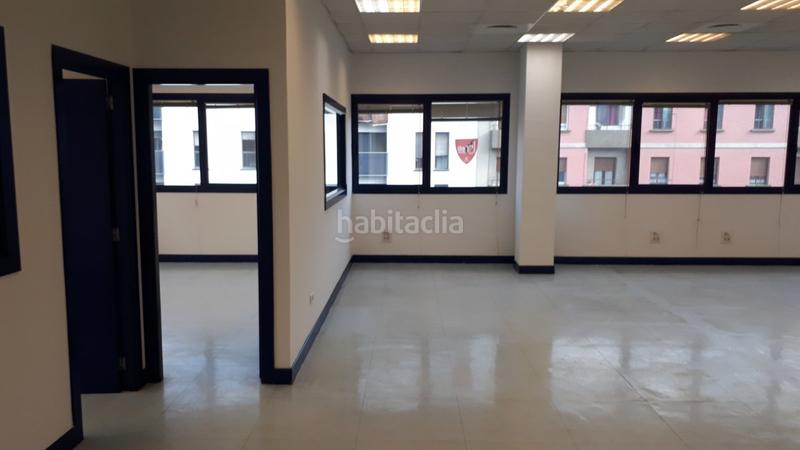 Foto e2d0b9a8-f366-4f39-bf65-15c90c11f6e0. Ufficio con parcheggio in Bolueta Bilbao