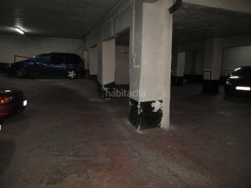 Foto b37c7f7a-7041-4567-a938-03710cbac51d. Parking voiture dans Kalero-Basozelai Basauri