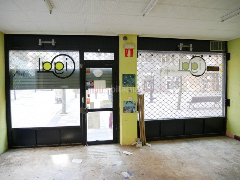 Foto 982de989-044d-4b62-aec1-9dd7eb12228b. Alquiler local comercial  esquina con la plaza de la calle madrid en zona Pozokoetxe en Basauri