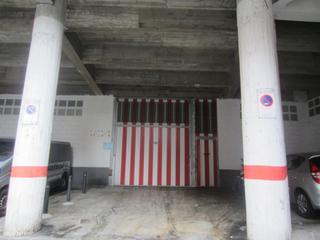 Parking voiture à Urbi. Parcela de garaje cerrada en zona urbi