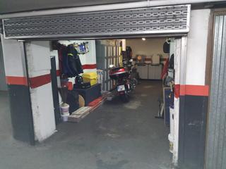 Parking voiture à Kalero-Basozelai. Parcela amplia con trastero cerrada en zona kalero