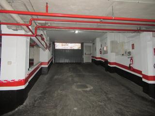 Parking voiture à Urbi. Parcela de garaje buena maniobra en zona urbi