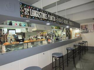 Local Comercial a Kalero-Basozelai. Venta de cafetería y restaurante junto al metro