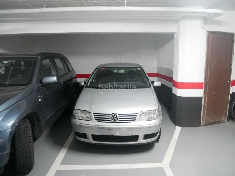 Foto db86a983-2b9c-45e4-958b-69160b22aadc. Aparcament cotxe a Centro-Ariz-Uribarri Basauri