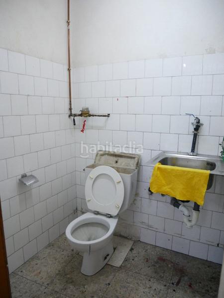 Foto 07663020-4923-45c8-a9f9-f7f4c3dac838. Alquiler local comercial local amplio y diáfano en zona ariz en Basauri