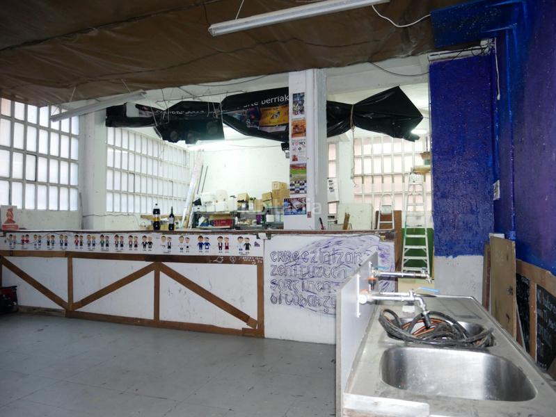 Foto 9c9e3f9a-8ffd-4f63-a772-d2c00de7430d. Rent business premise in Centro-Ariz-Uribarri Basauri