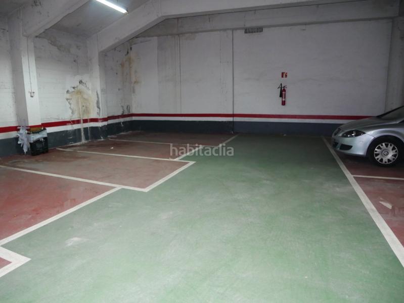 Foto ff2e4c55-5562-4ebb-95d7-c41f44c493c1. Car parking in Centro-Ariz-Uribarri Basauri