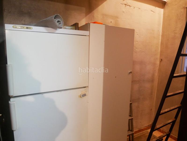 Foto 7ea4b4ce-f45c-4aa9-9940-7838a6c1e043. Local comercial bar en buen estado en zona kalero en Basauri