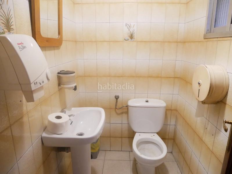 Foto 97450eb4-ebe3-4457-8c4e-24bd9b0a1cbd. Local comercial bar en buen estado en zona kalero en Basauri