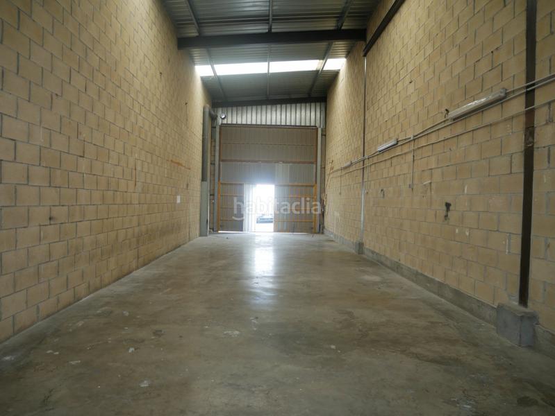 Foto 3b2fb516-38bb-4a8f-8778-a8cd58ff3beb. Bâtiment à usage industriel dans San Miguel Basauri