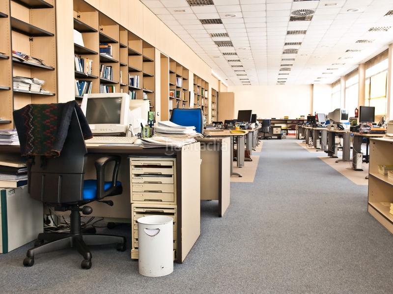 Foto 961b7e08-25df-4f84-95e4-6c801f7bf9a3. Location bâtiment à usage industriel dans Pozokoetxe Basauri